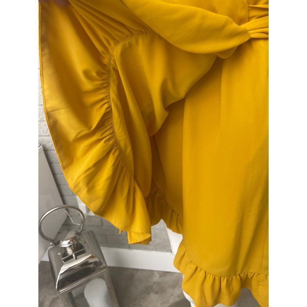 Gianni Bini Mustard Yellow Short Sleeve Wrap Dress Size M - Picture 8 of 10